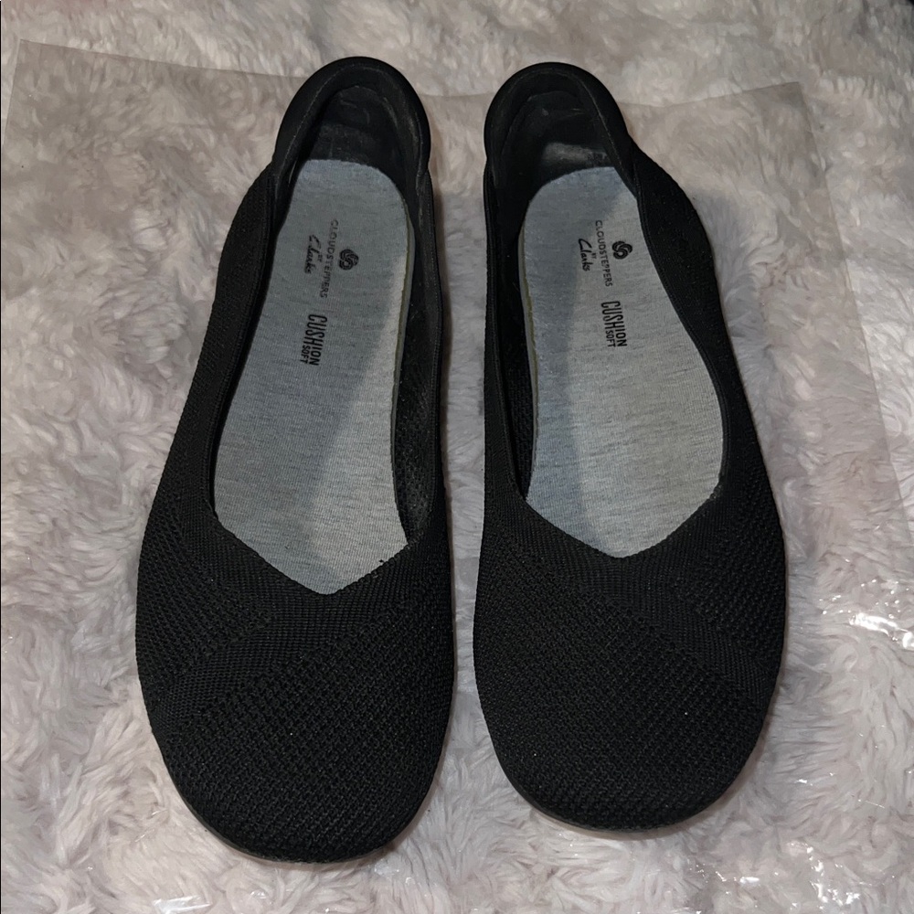 Clarks Women's Elegant Black slip on ballet flats